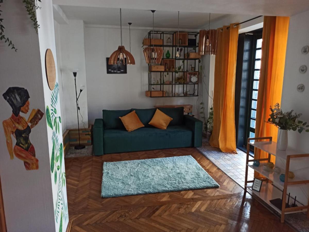 Home Central Apartment Brasov Ngoại thất bức ảnh