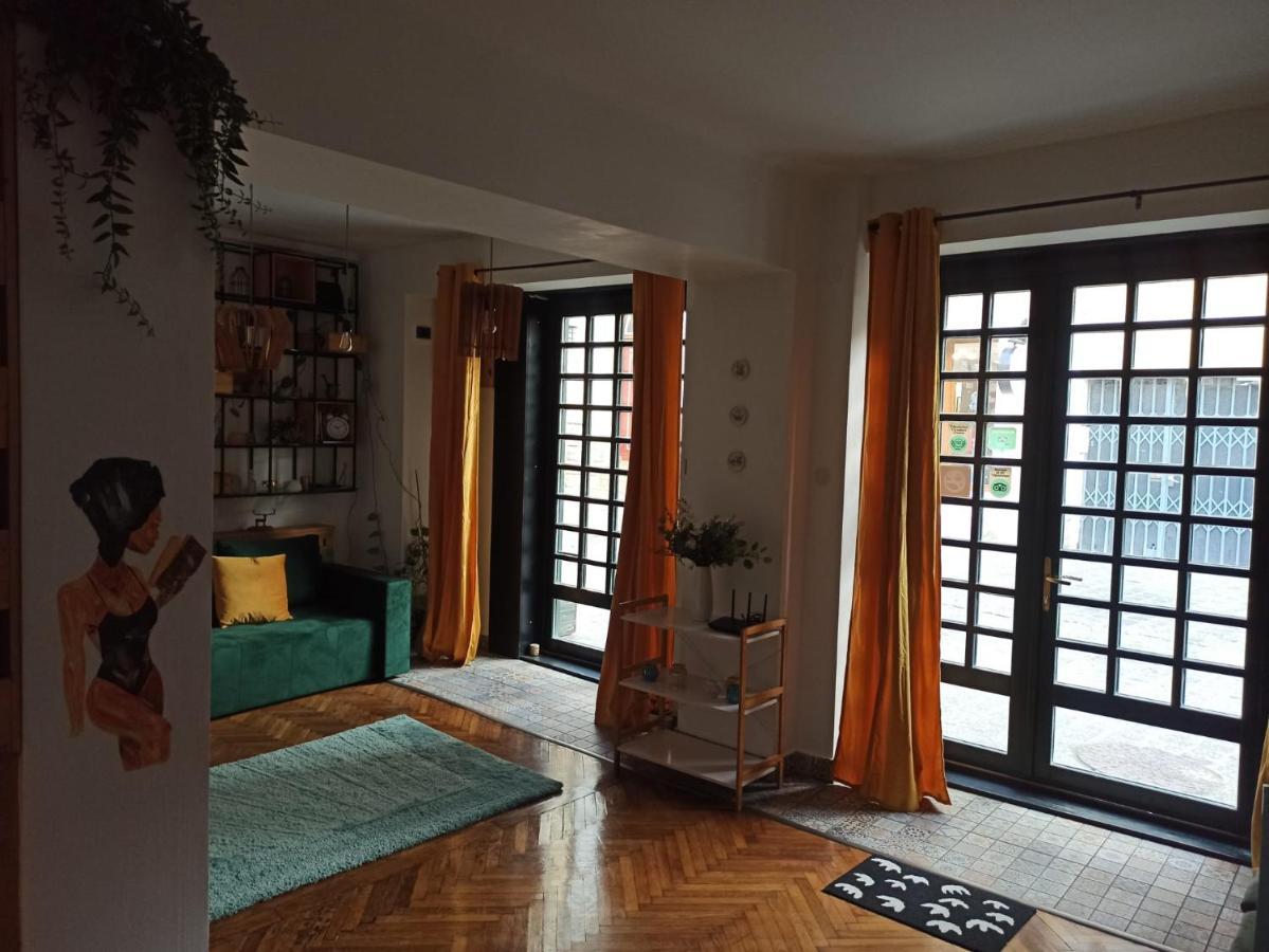 Home Central Apartment Brasov Ngoại thất bức ảnh